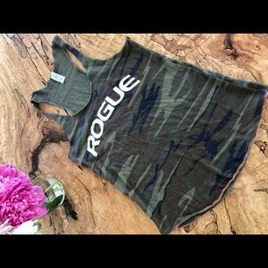 Rogue camo tank